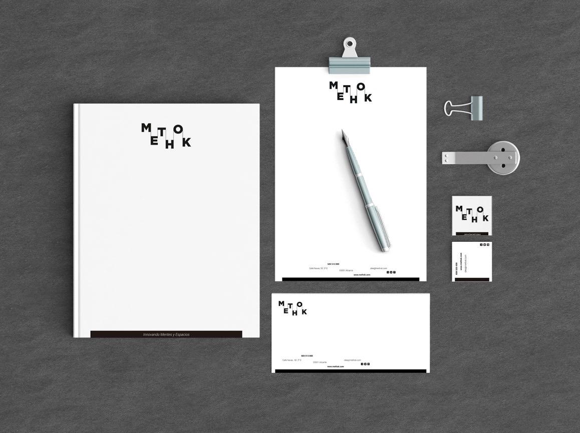 papeleria Methok de tamaño grande